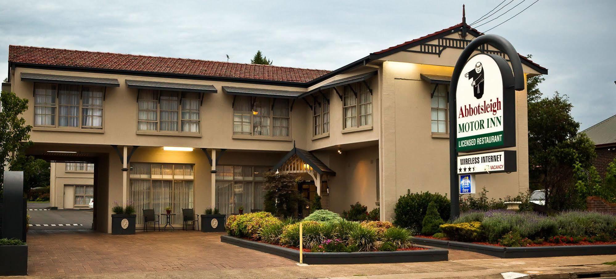 Abbotsleigh Motor Inn Armidale Exteriör bild